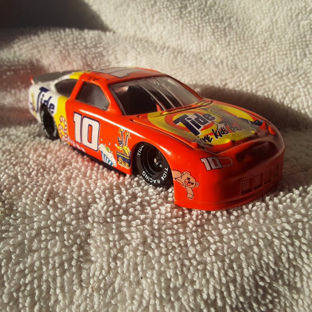 1998 1:43 Nascar Ricky Rudd #10 Diecast, Ordered from Tide